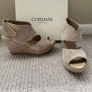 Suede wedges